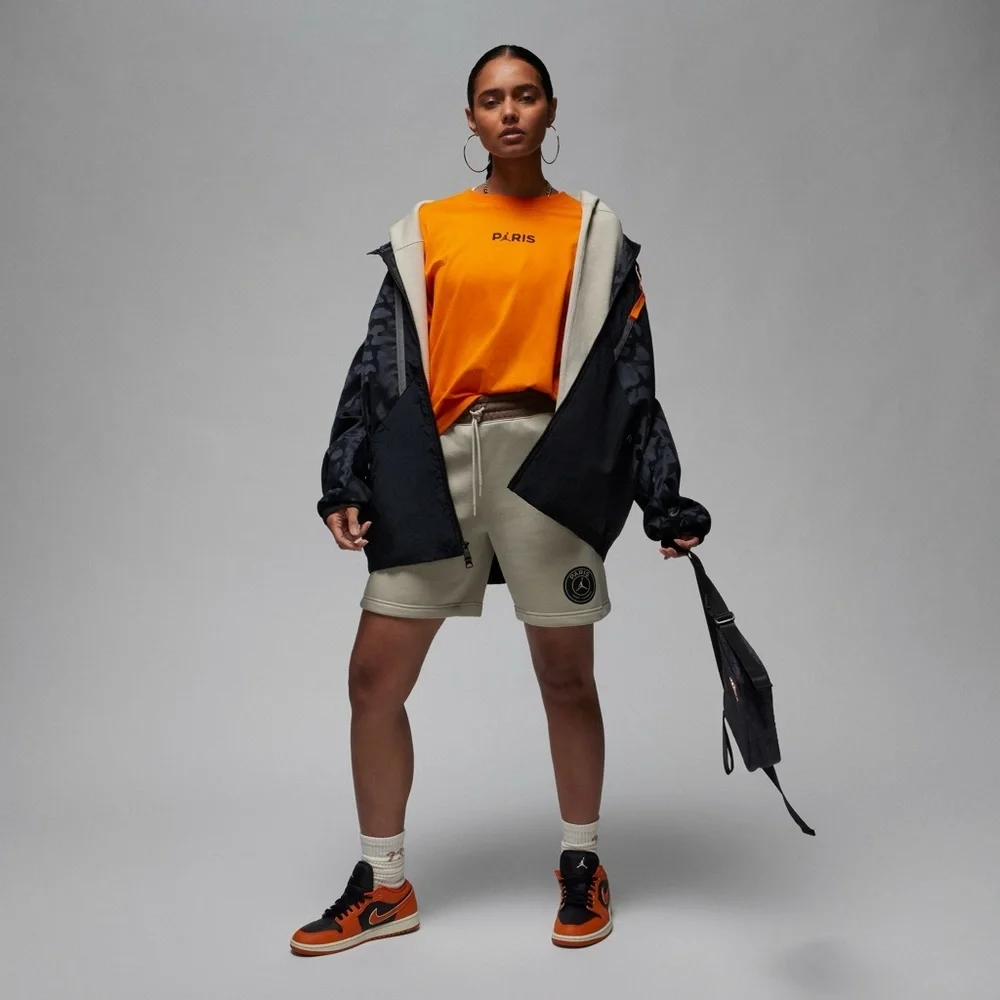 Nike Orange Crop Top - Picture 3 of 4